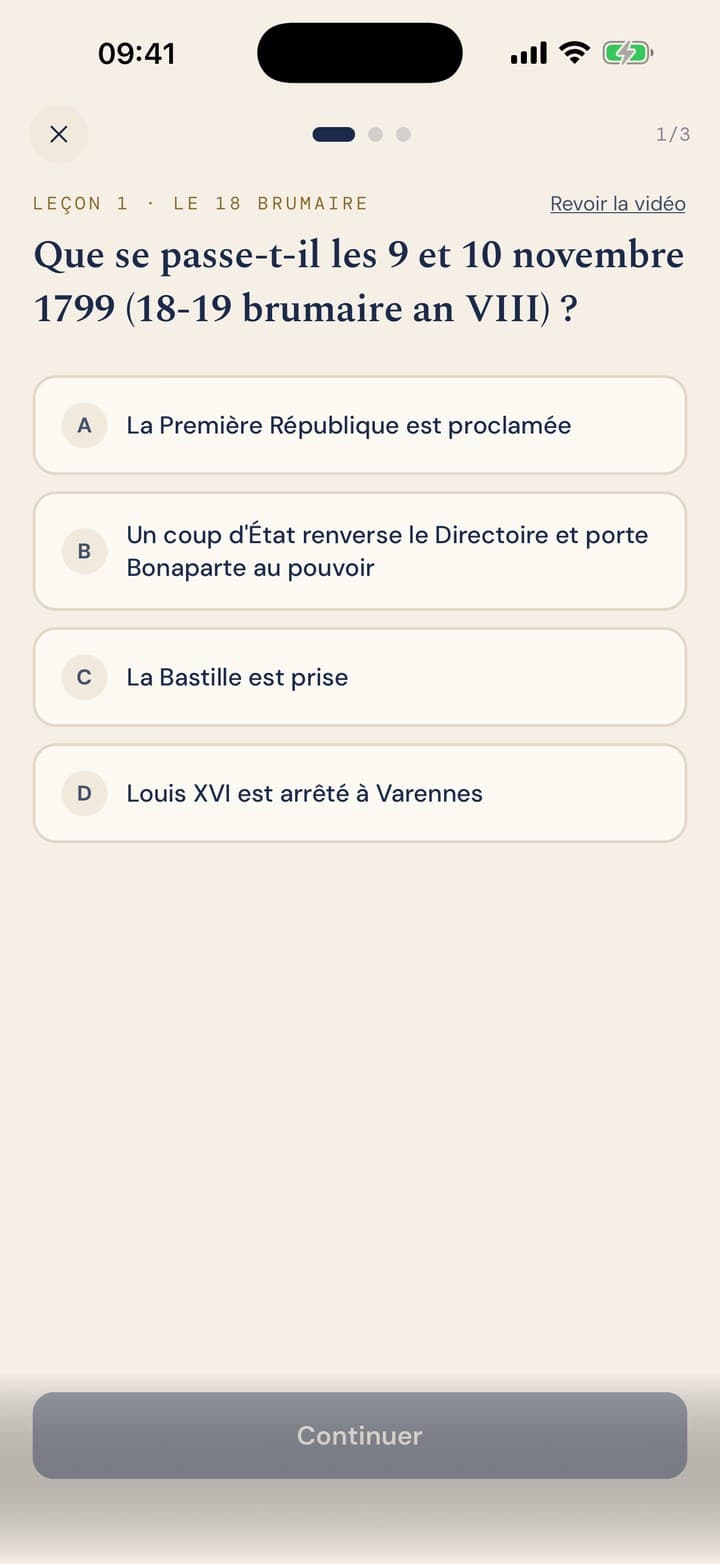 Un quiz dans l’application : une question sur le 18 Brumaire et quatre réponses possibles.